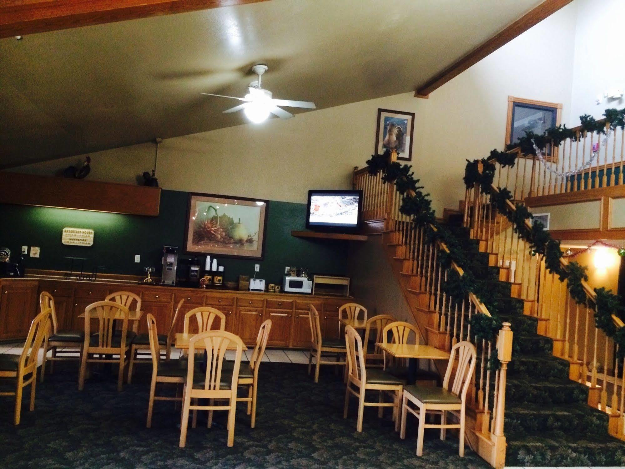 Regency Inn And Suites Stilwell Exteriör bild