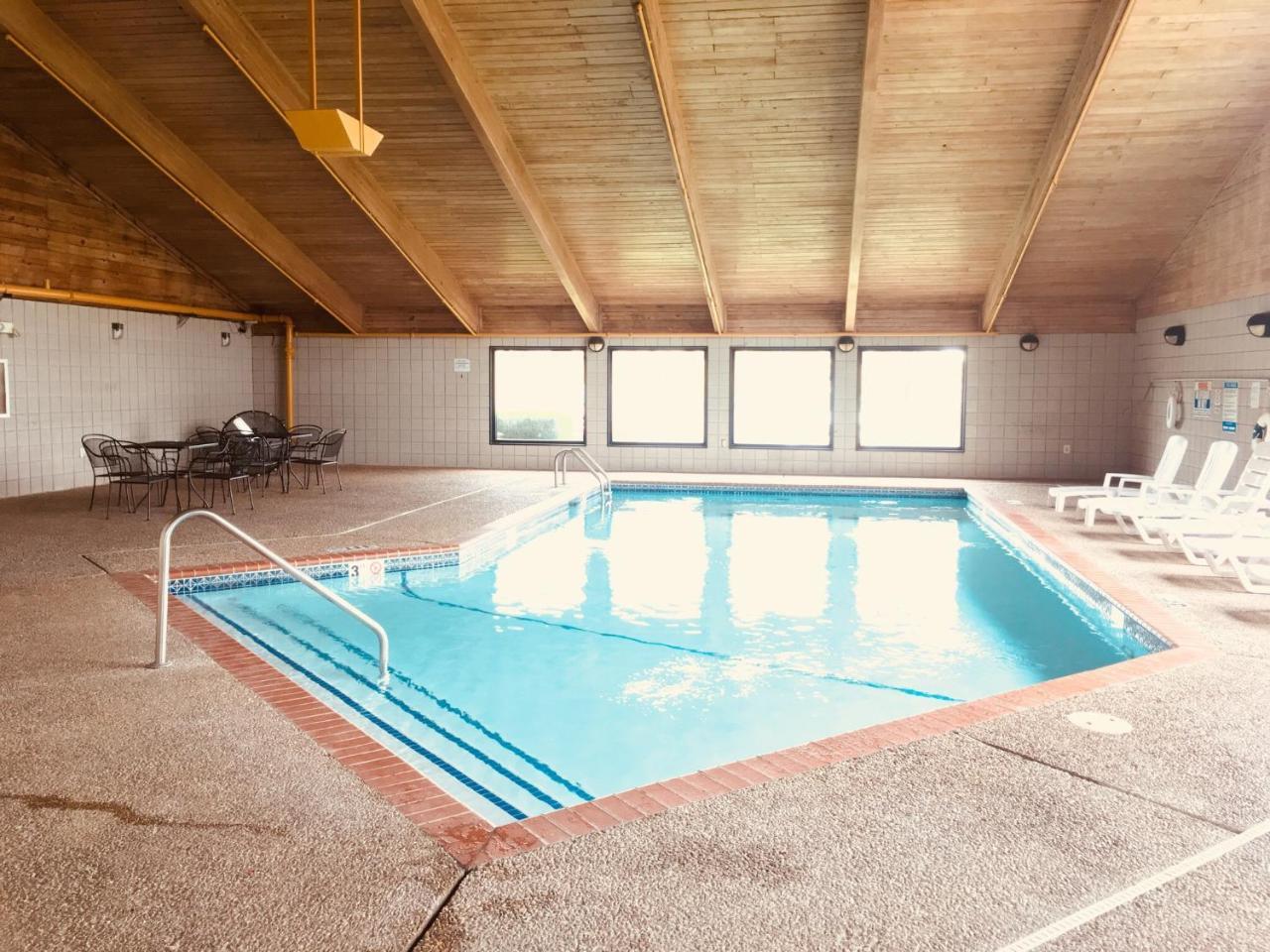 Regency Inn And Suites Stilwell Exteriör bild