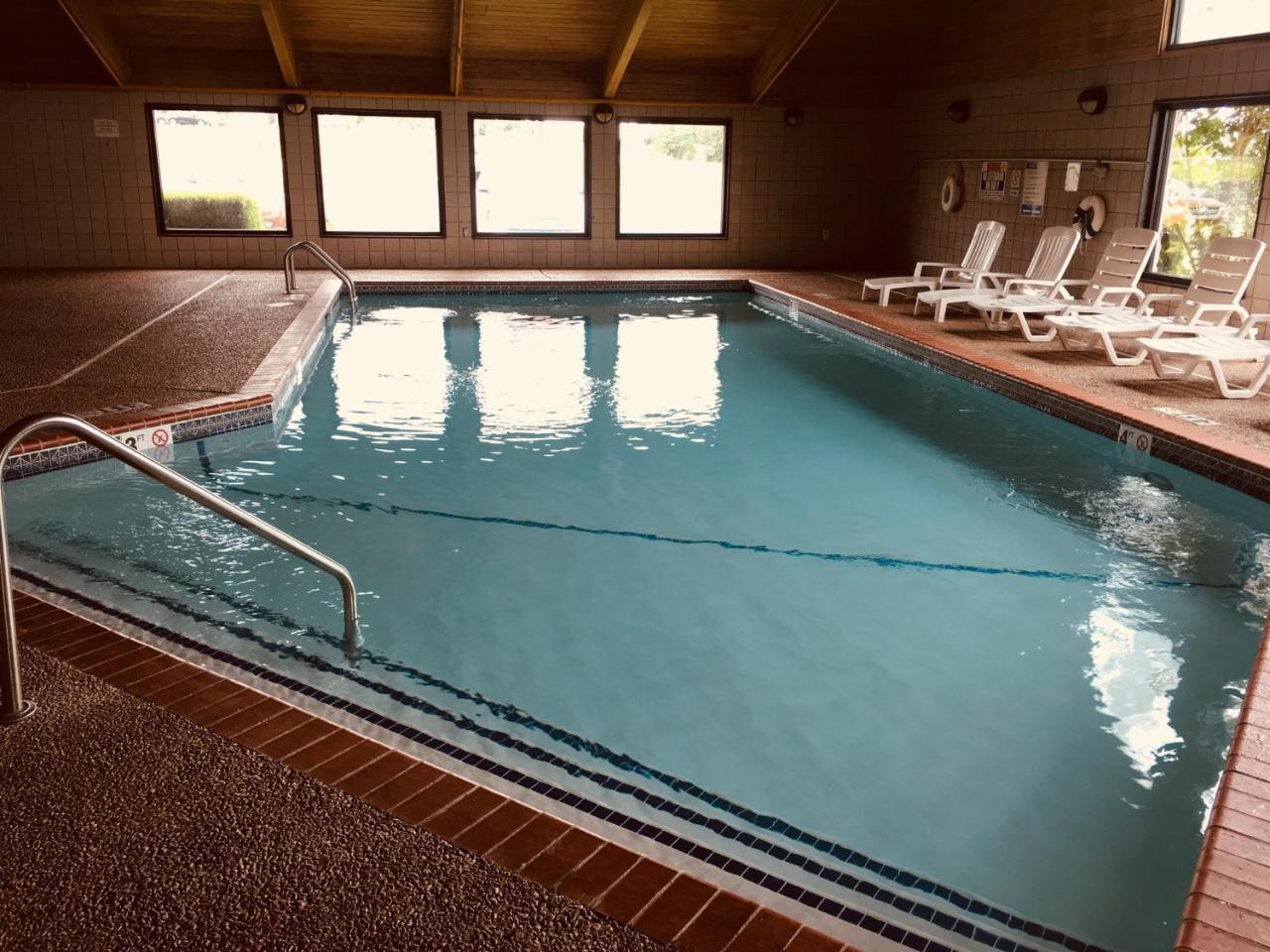 Regency Inn And Suites Stilwell Exteriör bild